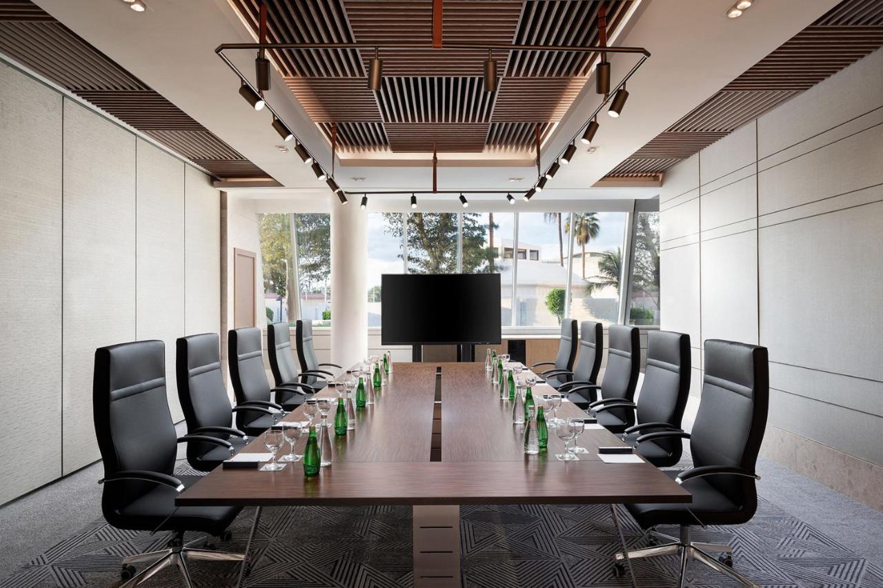 Sheraton Jeddah Hotel - Saudi Brothers Commercial Company Branch Exterior foto Boardroom at the InterContinental Hotel, London, The O2