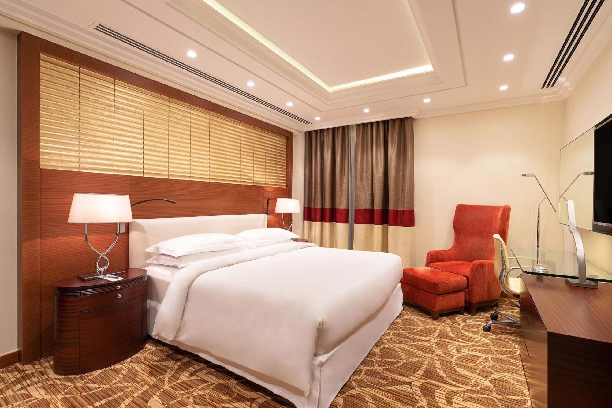Sheraton Jeddah Hotel - Saudi Brothers Commercial Company Branch Exterior foto Deluxe Room